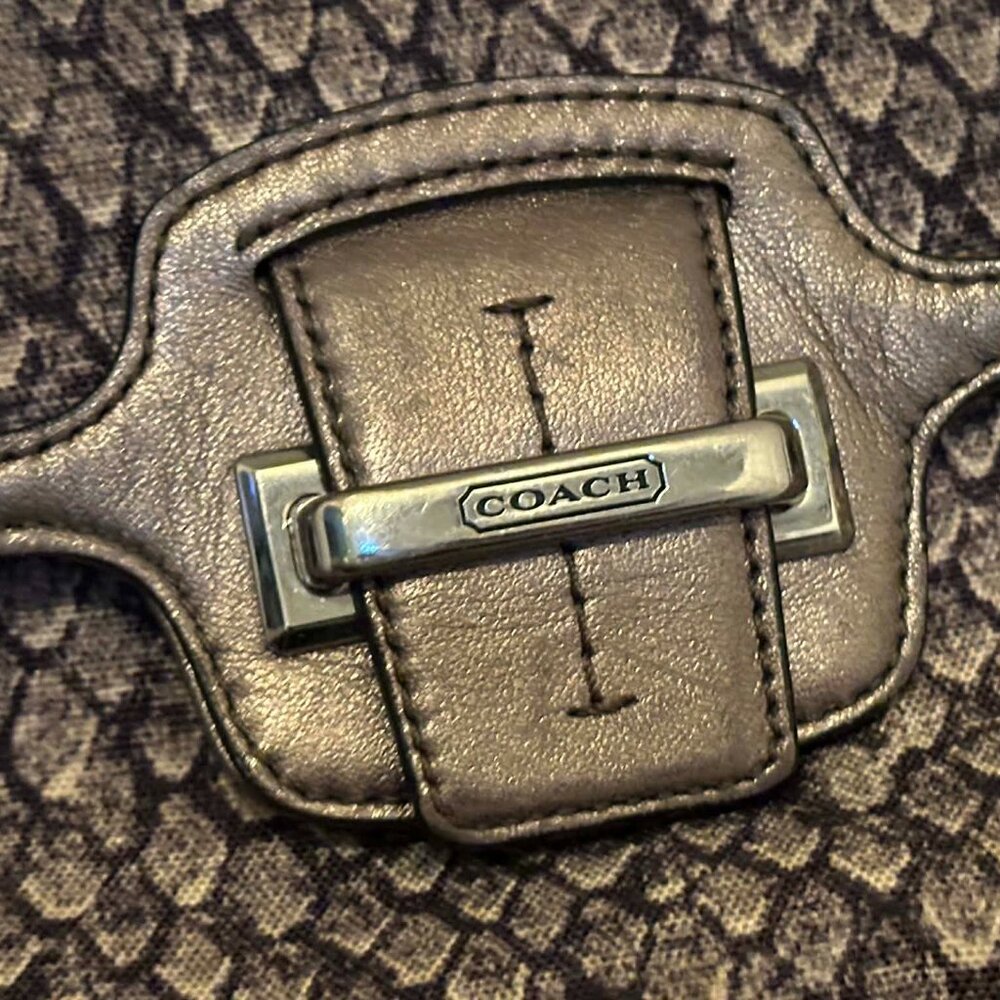 Coach Taylor Silver Grey Snakeprint Canvas Crossbody Bag with Leather Strap